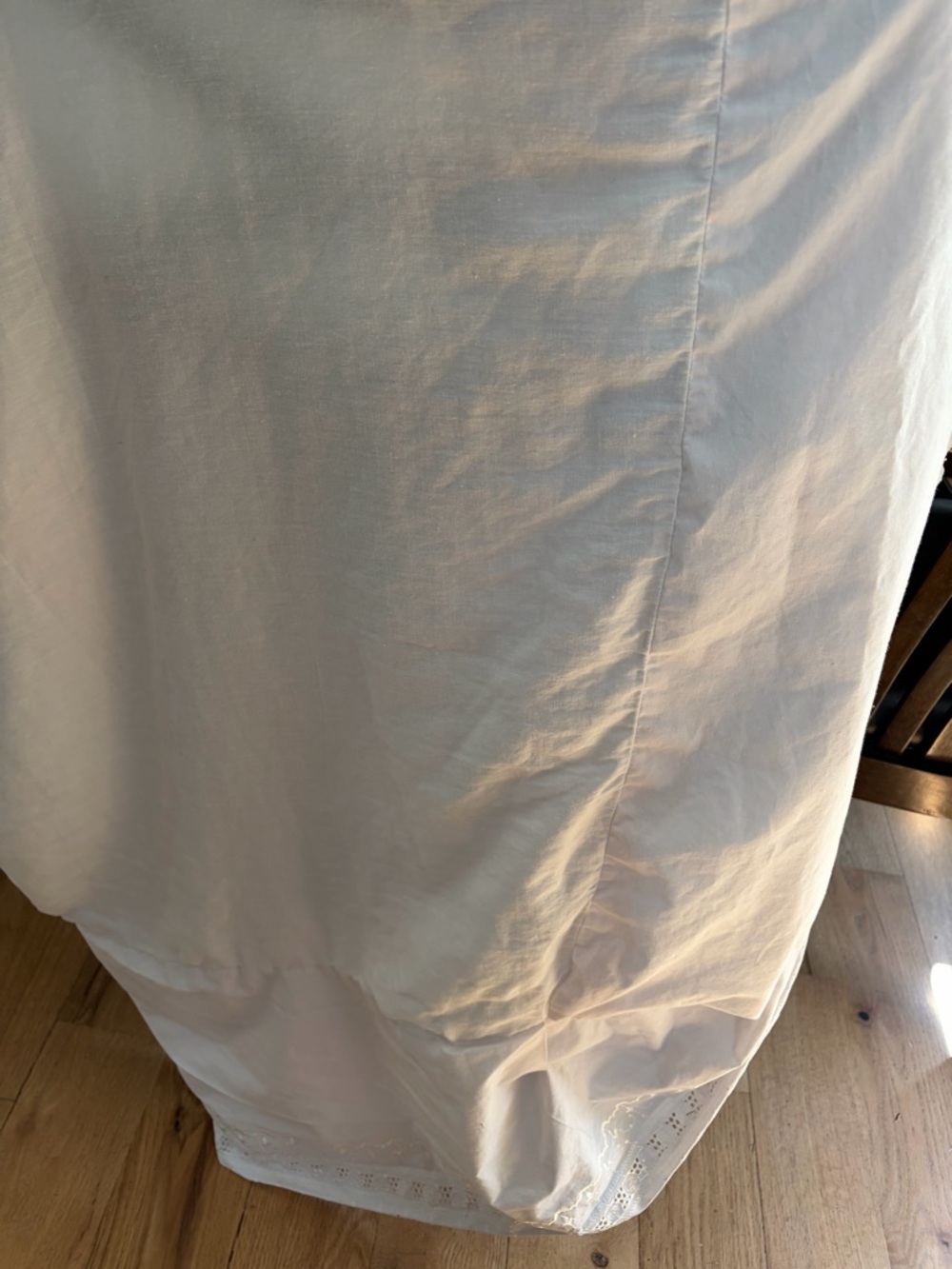 Vintage White Eyelet Lace Border Full Size Bedskirt / Dust Ruffle - Picture 6 of 6